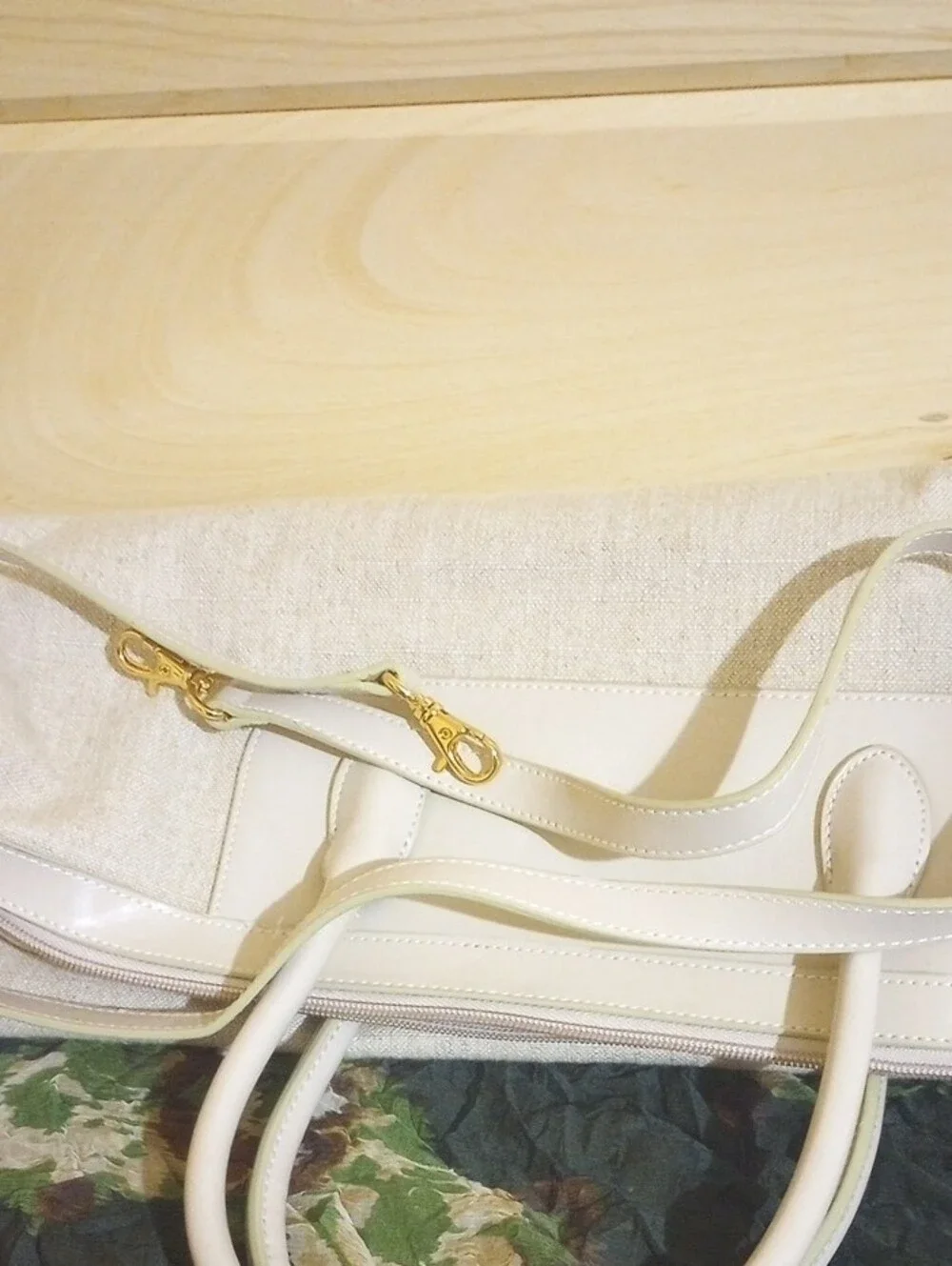 Vintage Etienne Aigner Cream Canvas Tote With Shoulder Strap. Like New Cond.